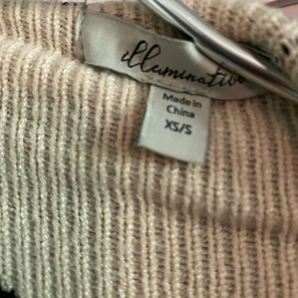 Sweater - Picture 2 of 2